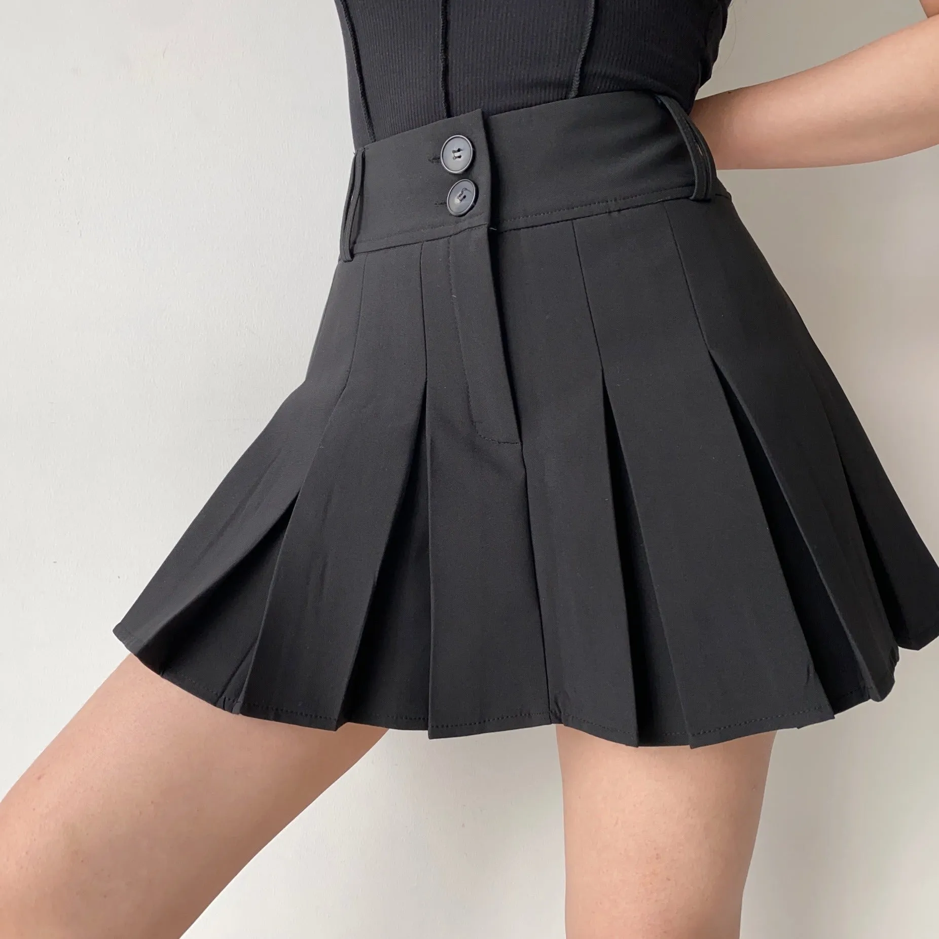 Campus Drama Button Pleated Skirt