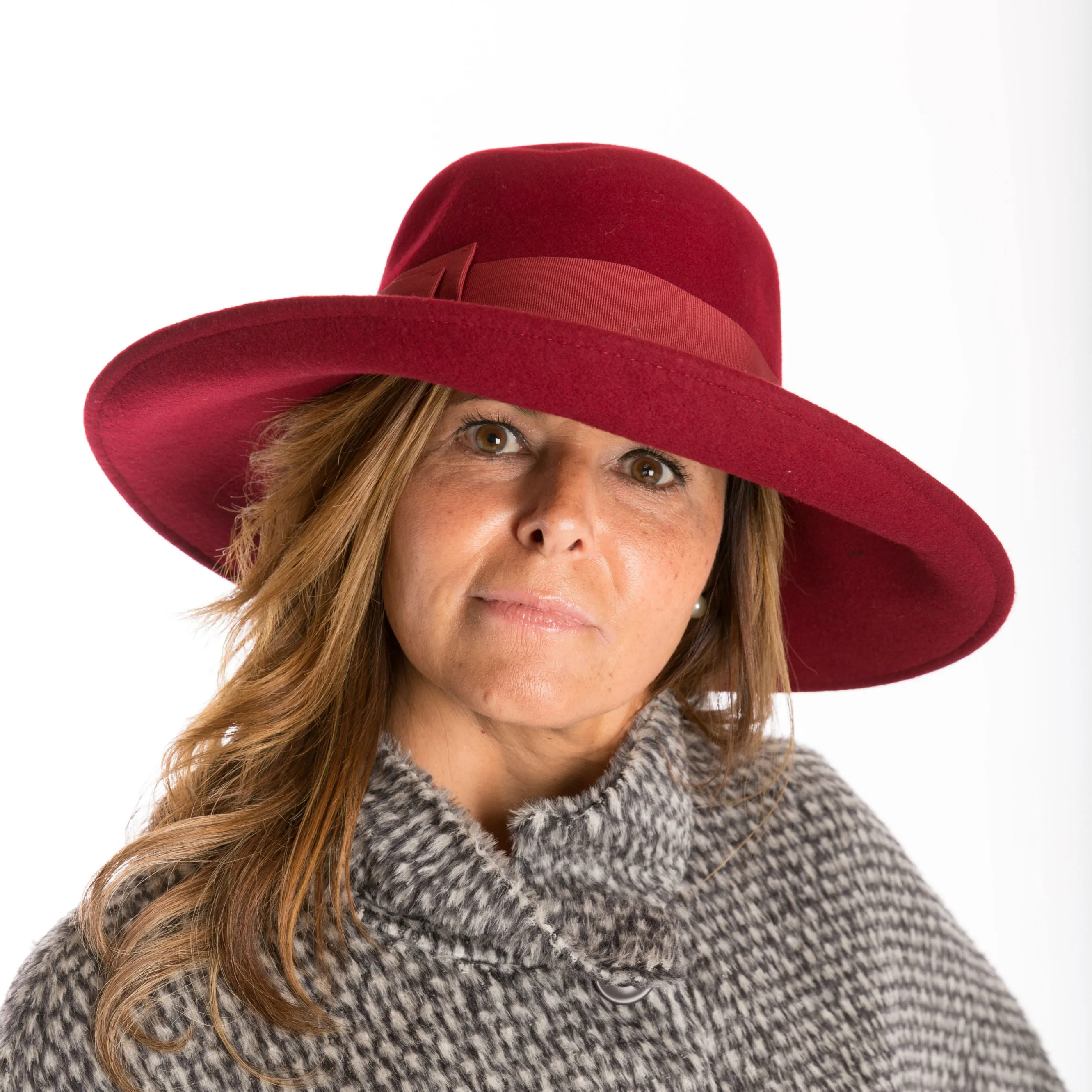 Isabella Wool Sunhat in Crimson