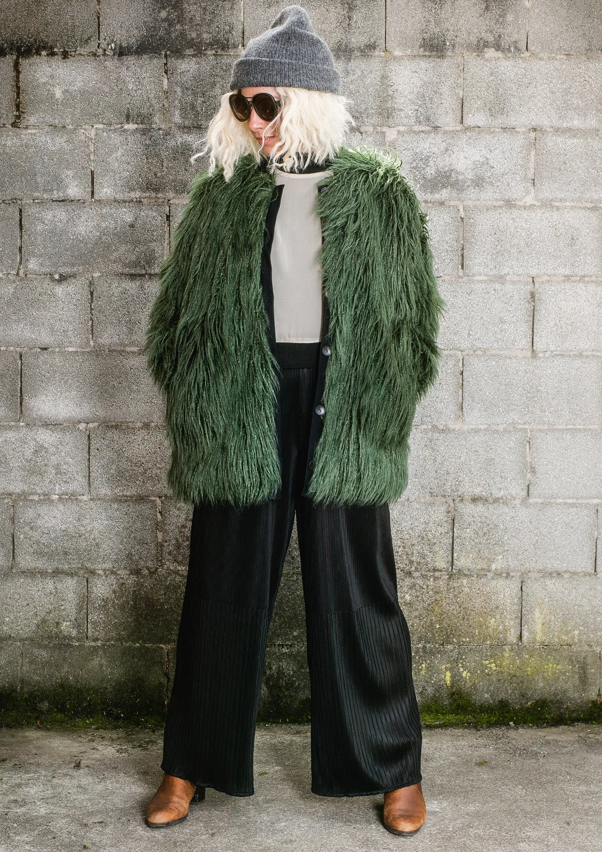 PILOT JACKET - FAUX FUR SHAGGY dark green / FUR LINING black