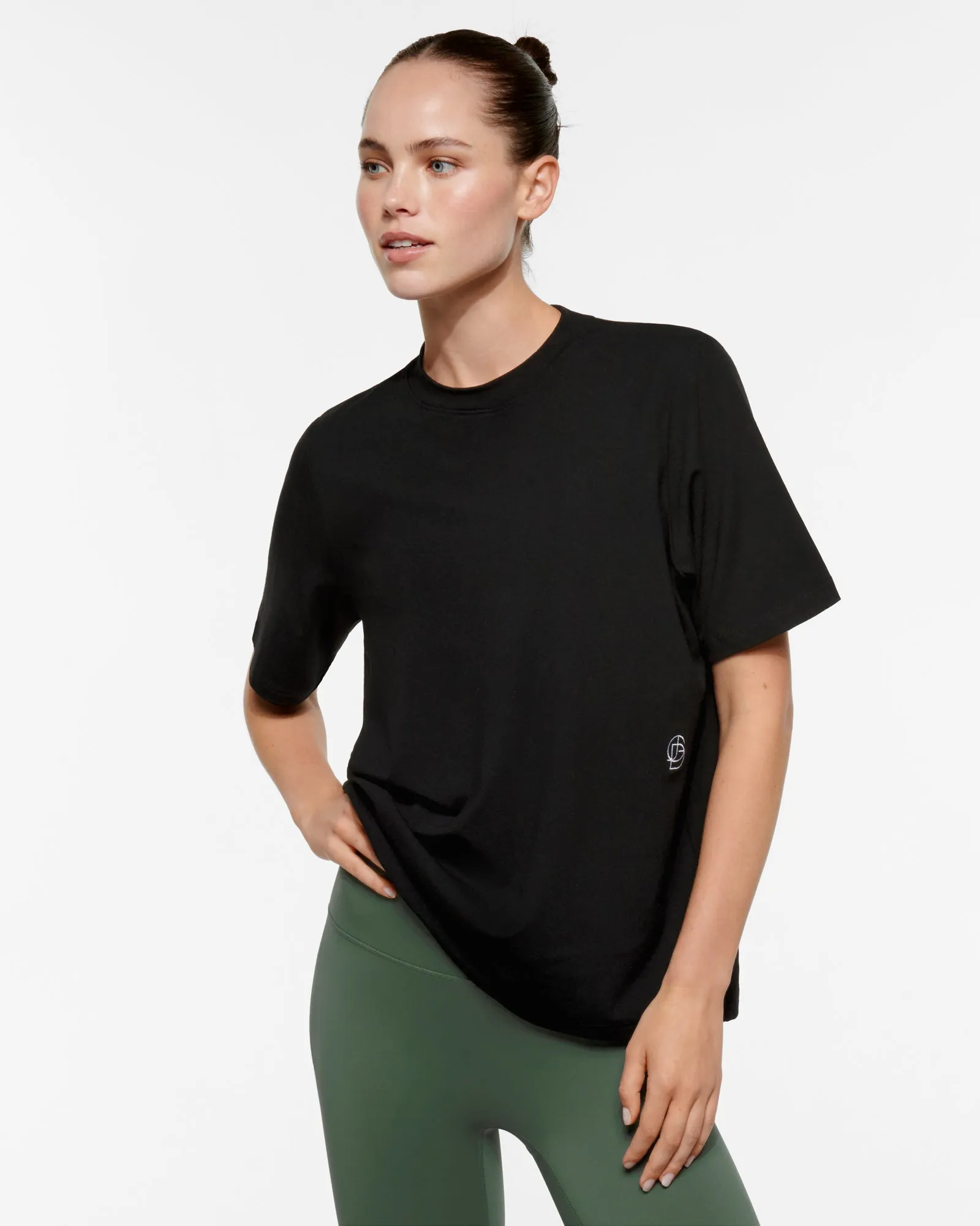 TRAVERSE BOXY MID-LAYER TEE BLACK