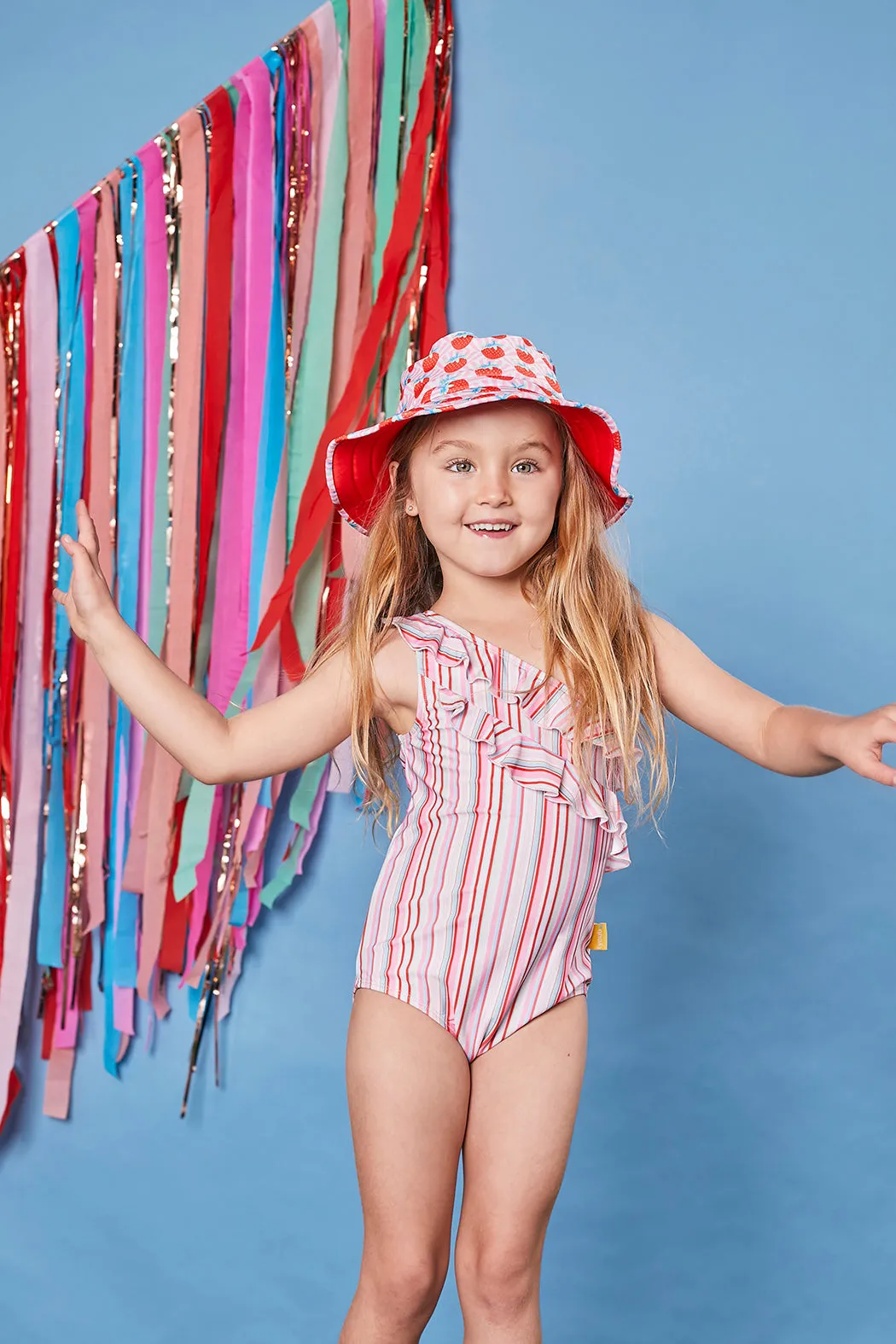 Tyoub Kids Wide Brim Bucket Hat Strawberry & Red