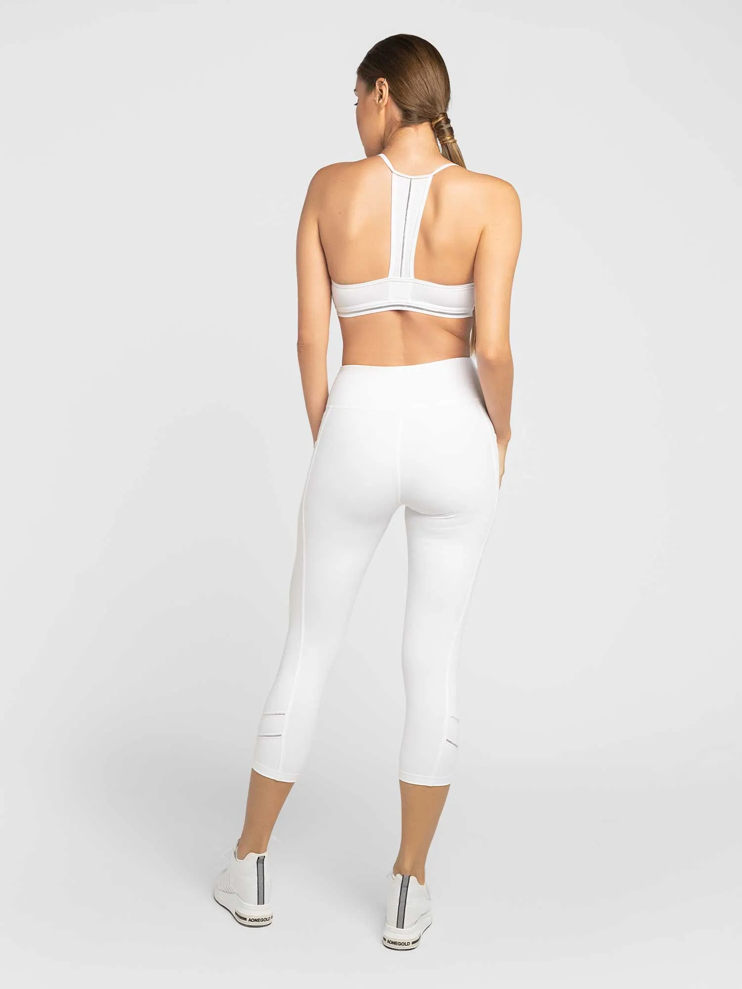 Zone Capri Legging - White/Silver