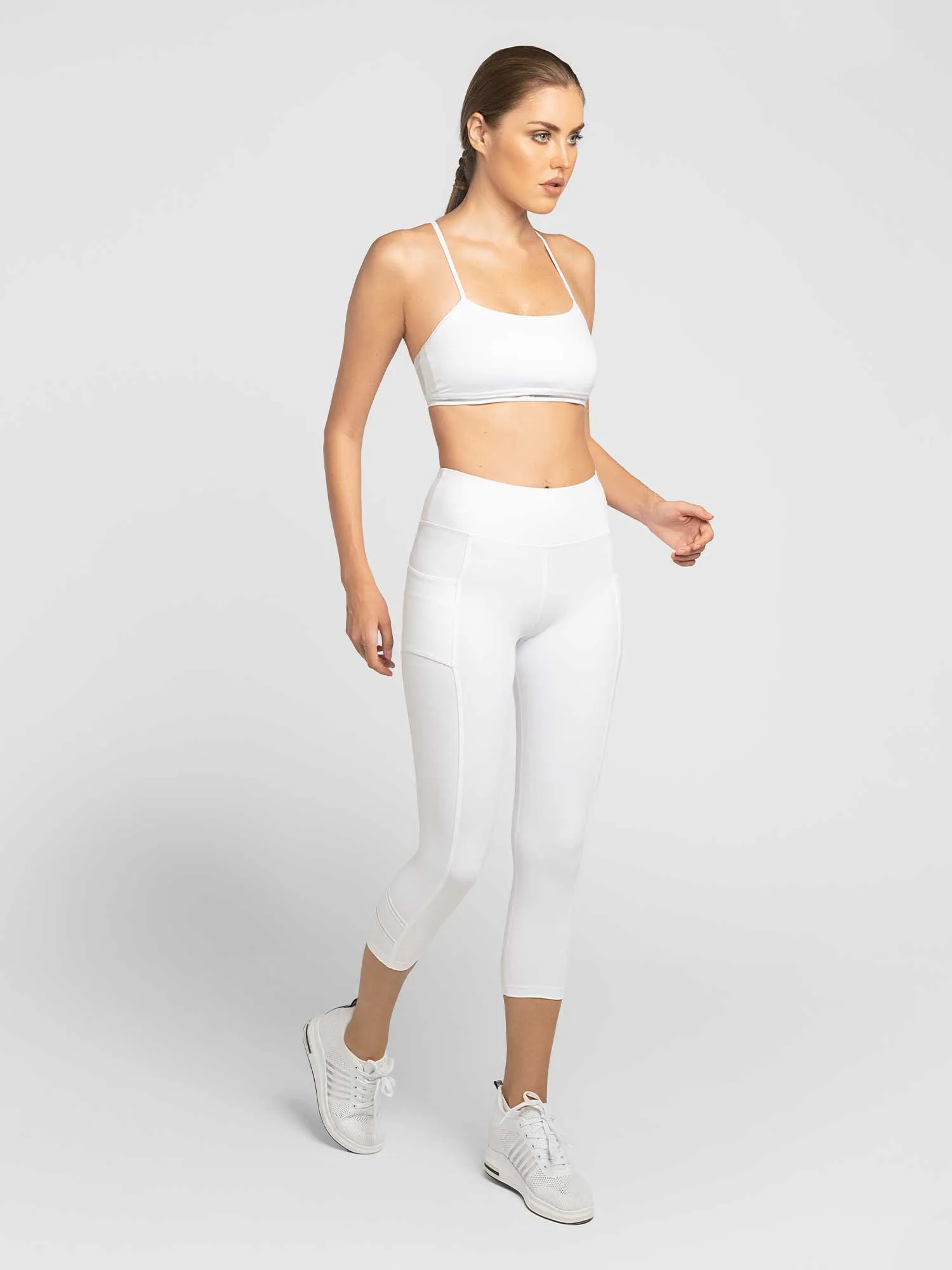 Zone Capri Legging - White/Silver